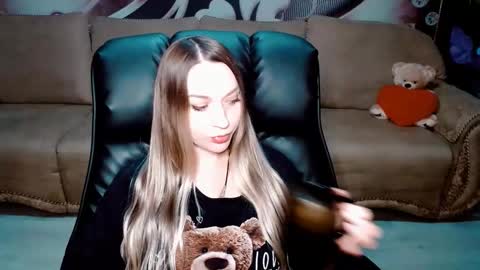 Snapshot of lovellymalina chatting on 02.02.26 private open online show from 02.02.26