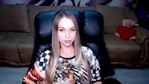 Snapshot of lovellymalina chatting on 02.06.26 private open online show from 02.06.26