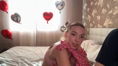 LoveLusik online show from 02.20.25