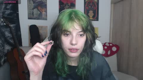 Snapshot of lovely_cass chatting on 12.10.24 Cassie online show from 12.10.24