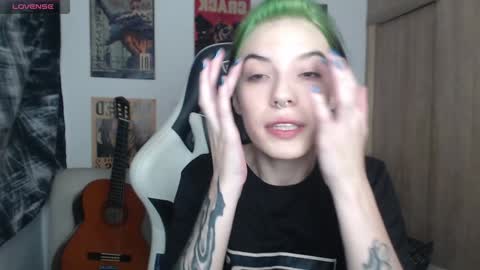 Snapshot of lovely_cass chatting on 12.10.24 Cassie online show from 12.10.24