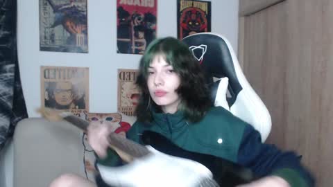 Snapshot of lovely_cass chatting on 01.05.25 Cassie online show from 01.05.25
