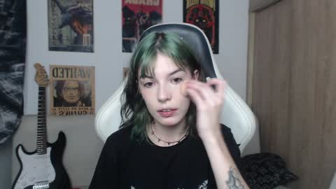 Snapshot of lovely_cass chatting on 01.11.25 Cassie online show from 01.11.25