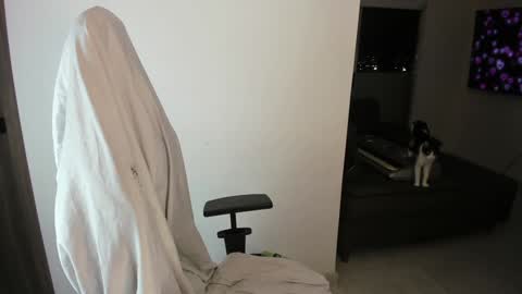 Snapshot of lovely_cass chatting on 01.21.25 Cassie online show from 01.21.25