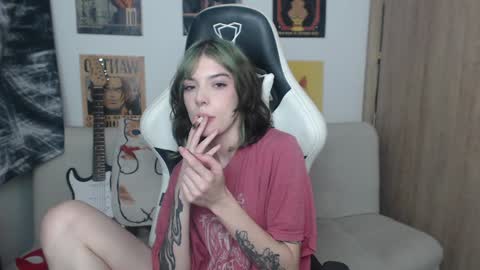 Snapshot of lovely_cass chatting on 01.25.25 Cassie online show from 01.25.25