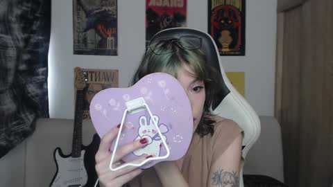 Snapshot of lovely_cass chatting on 01.30.25 Cassie online show from 01.30.25