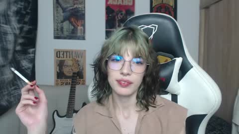 Snapshot of lovely_cass chatting on 01.30.25 Cassie online show from 01.30.25