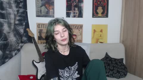 Snapshot of lovely_cass chatting on 02.06.25 Cassie online show from 02.06.25