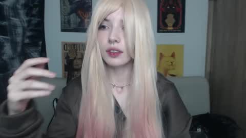 Snapshot of lovely_cass chatting on 02.12.25 Cassie online show from 02.12.25