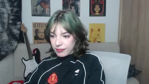Snapshot of lovely_cass chatting on 02.14.25 Cassie online show from 02.14.25