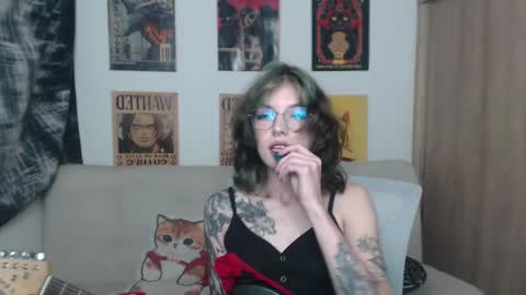 Snapshot of lovely_cass chatting on 02.17.25 Cassie online show from 02.17.25