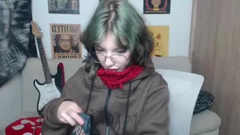 Snapshot of lovely_cass chatting on 02.17.25 Cassie online show from 02.17.25
