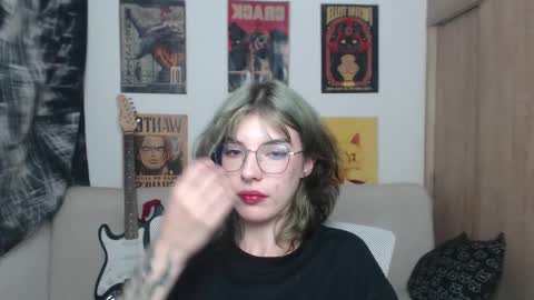Snapshot of lovely_cass chatting on 02.21.25 Cassie online show from 02.21.25