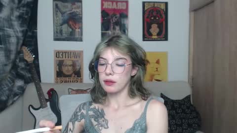 Snapshot of lovely_cass chatting on 02.22.25 Cassie online show from 02.22.25
