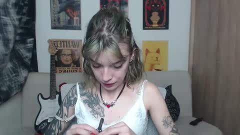 Snapshot of lovely_cass chatting on 02.24.25 Cassie online show from 02.24.25