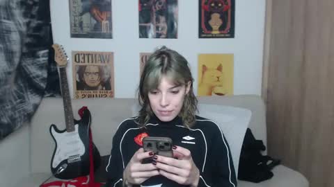 Snapshot of lovely_cass chatting on 02.25.25 Cassie online show from 02.25.25