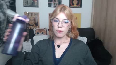 Snapshot of lovely_cass chatting on 03.11.25 Cassie online show from 03.11.25