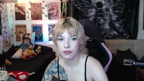Snapshot of lovely_cass chatting on 07.07.26 Cassie online show from 07.07.26