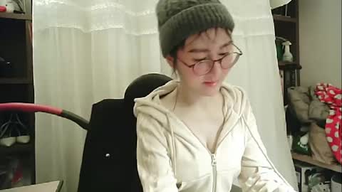 Snapshot of lovely_dana chatting on 01.05.25 DANA KIM online show from 01.05.25