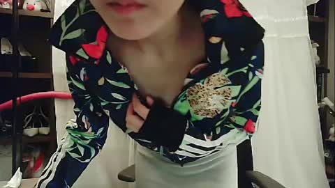 Snapshot of lovely_dana chatting on 01.10.25 DANA KIM online show from 01.10.25