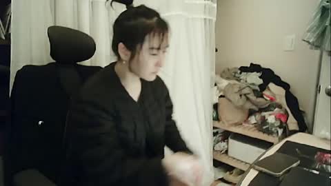 Snapshot of lovely_dana chatting on 02.24.25 DANA KIM online show from 02.24.25