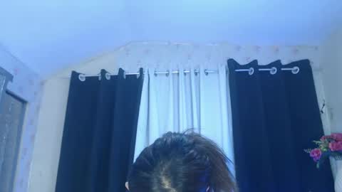 lovely_dianne online show from 02.17.25