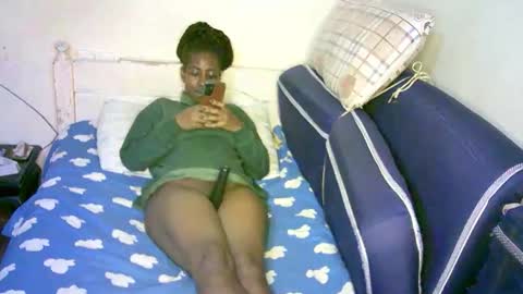 Snapshot of lovely_ebonies2 chatting on 03.01.26 lovely_ebonies2 online show from 03.01.26