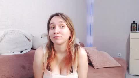 Snapshot of lovely_hayley chatting on 05.21.26 Lovely Hayley online show from 05.21.26