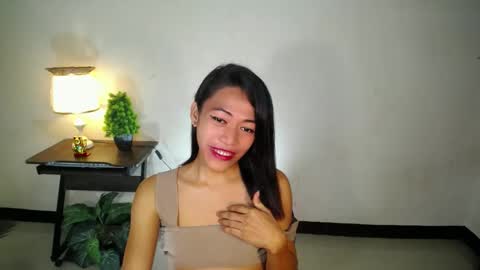 lovely_nathaliax online show from 02.04.25