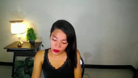 lovely_nathaliax online show from 02.08.25