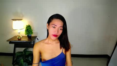 lovely_nathaliax online show from 02.12.25