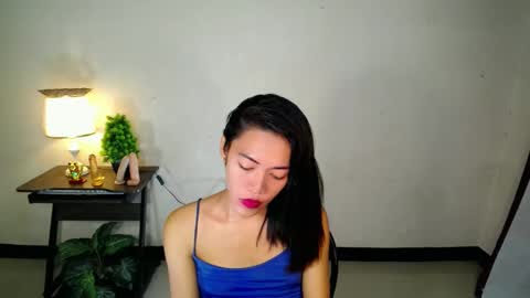 lovely_nathaliax online show from 02.12.25