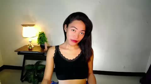 lovely_nathaliax online show from 02.16.25