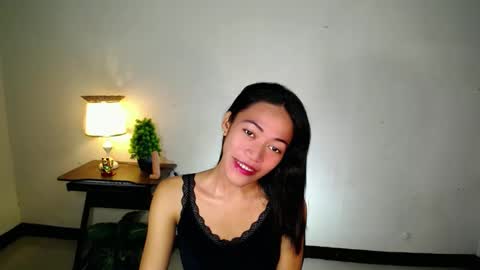 lovely_nathaliax online show from 02.16.25