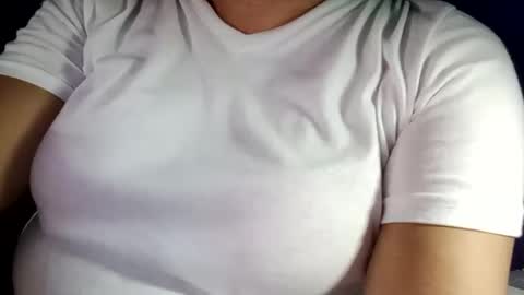 Snapshot of lovely_orchid chatting on 01.07.25 lovely_orchid online show from 01.07.25