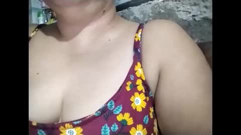 lovely_orchid online show from 11.28.25