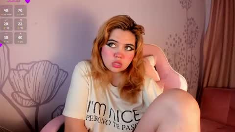 Snapshot of lovely_paris_01 chatting on 06.21.26 Paris Rose online show from 06.21.26