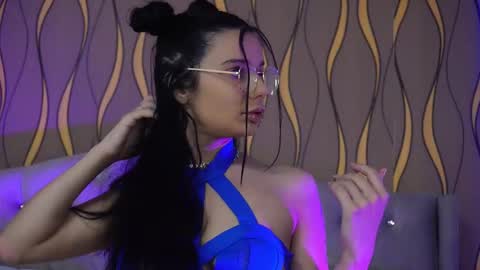 Snapshot of lovely_sophia_ chatting on 12.01.25 lovely_sophia_ online show from 12.01.25