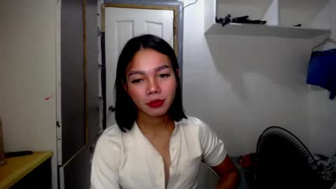 Snapshot of lovely_thea_xoxo chatting on 07.25.26 Thea online show from 07.25.26