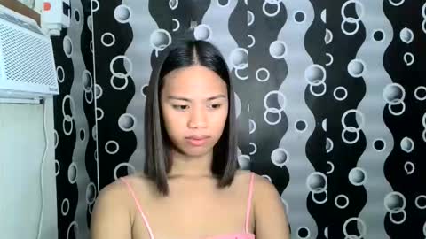 lovely_yvoneslutty online show from 09.12.25