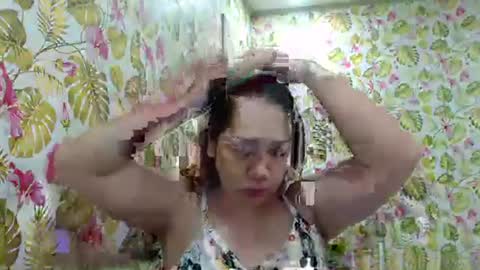 Snapshot of lovelyasiancutie chatting on 10.26.25 lovelyasiancutie online show from 10.26.25