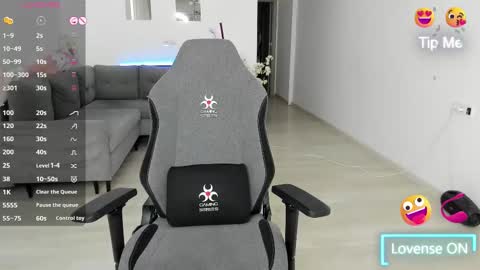 Snapshot of lovelybianca_ chatting on 11.05.25 lovelybianca_ online show from 11.05.25