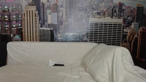 Dee online show from 02.25.25