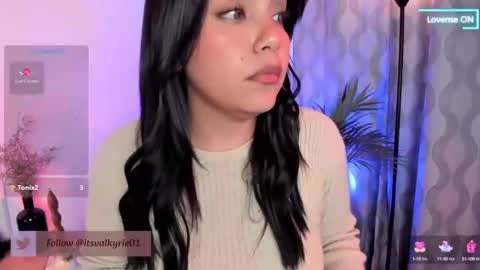 Valerie online show from 02.10.25