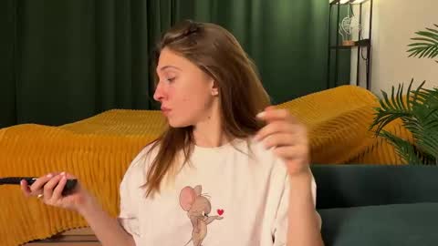 Kate only online show from 04.23.26