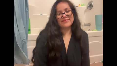 lovelykatiebabe online show from 10.28.25
