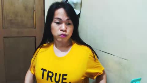 lovelykimts32 online show from 09.23.25