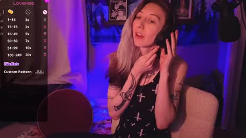 Snapshot of lovelylittlelucyy chatting on 12.02.24 lovelylittlelucyy online show from 12.02.24