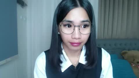 Snapshot of lovelymae18 chatting on 03.24.26 lovelymae18 online show from 03.24.26