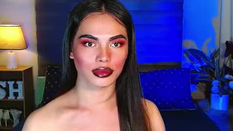 lovelymiss_shyna11 online show from 12.15.25